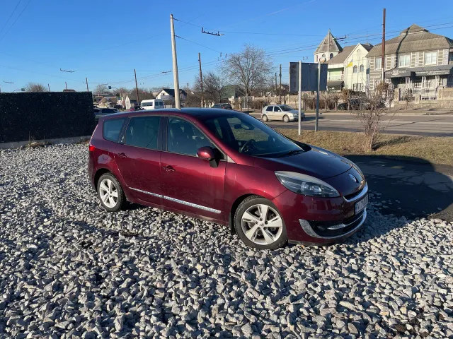 Renault Scenic - фото 1