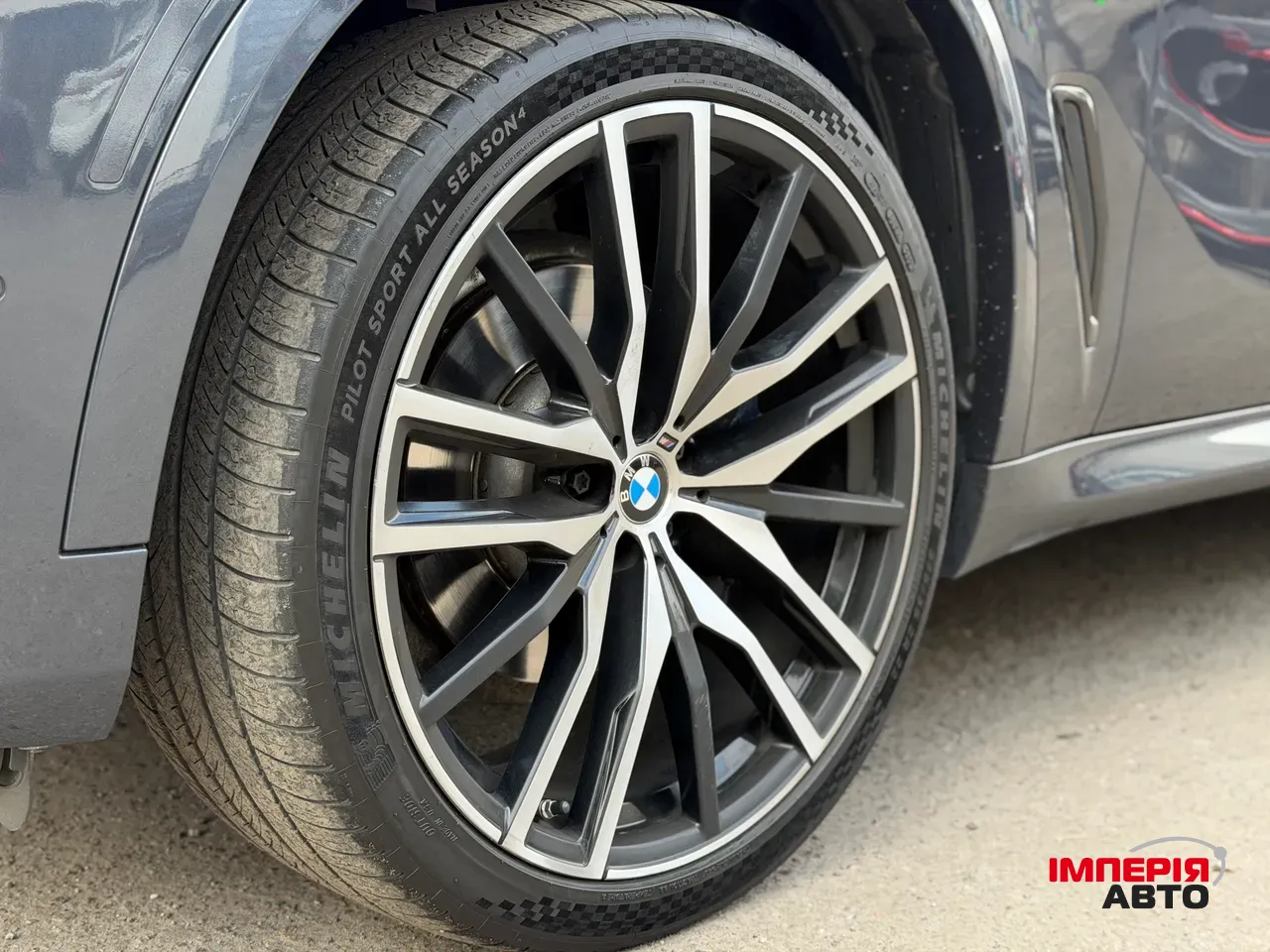 BMW X5 - фото 12