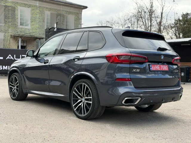BMW X5 - фото 4