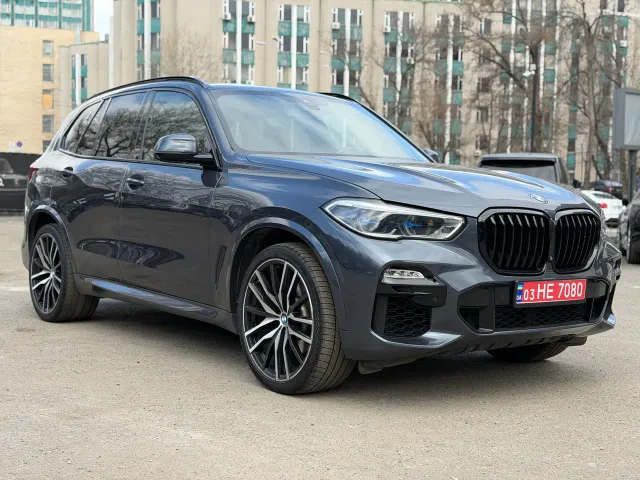 BMW X5 - фото 2