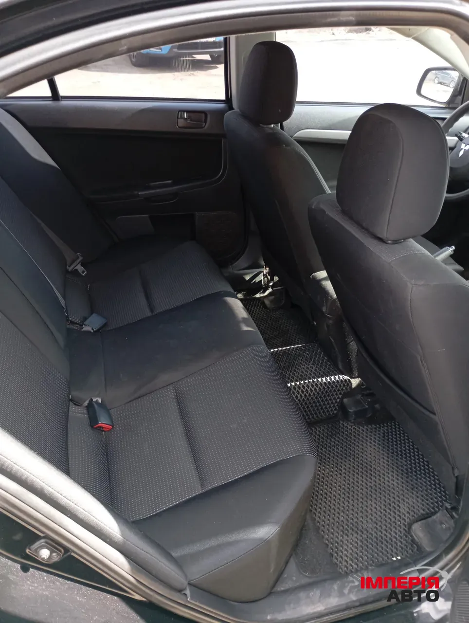 Mitsubishi Lancer - фото 5