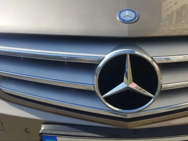 Mercedes-Benz C-Класс - фото 5