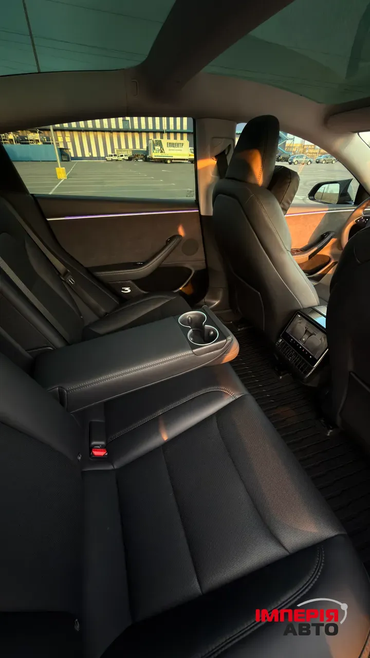 Tesla Model 3 - фото 19