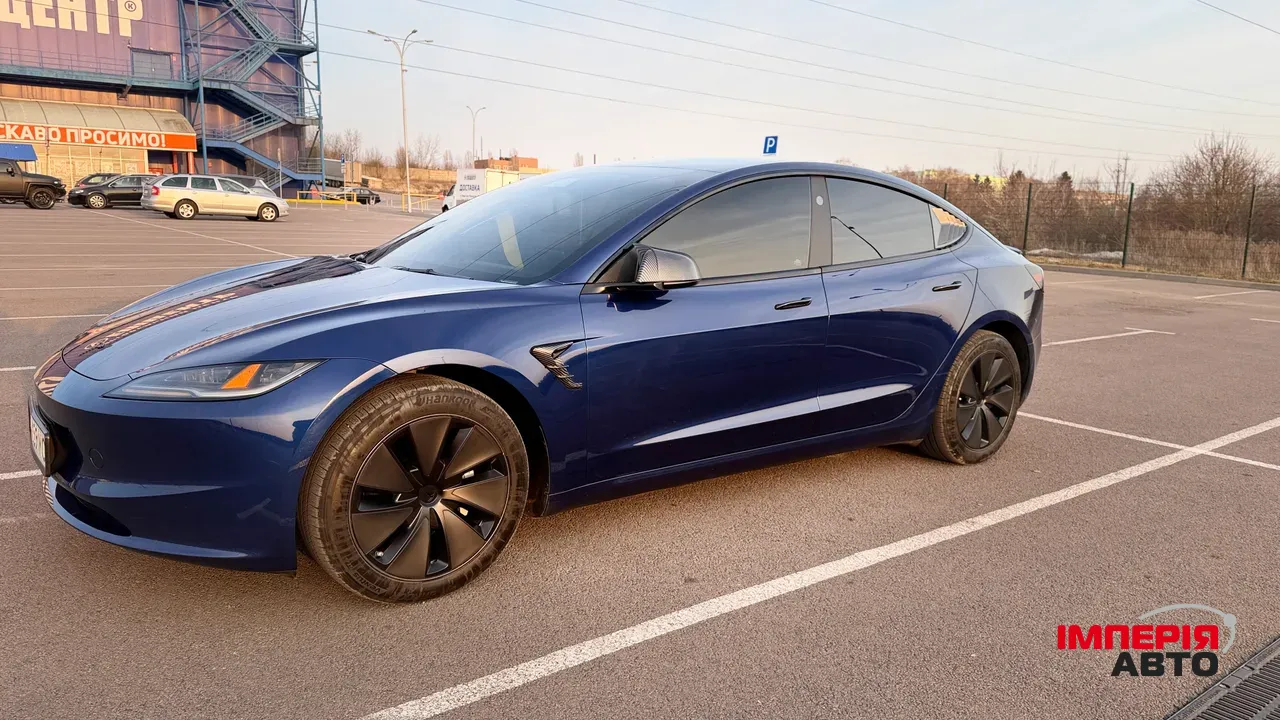 Tesla Model 3 - фото 11