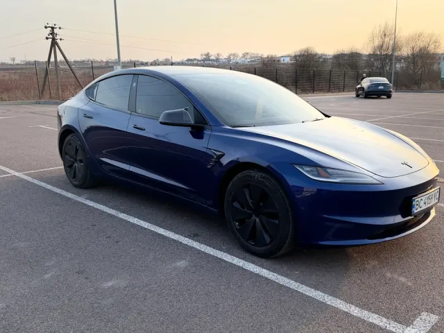 Tesla Model 3 - фото 3