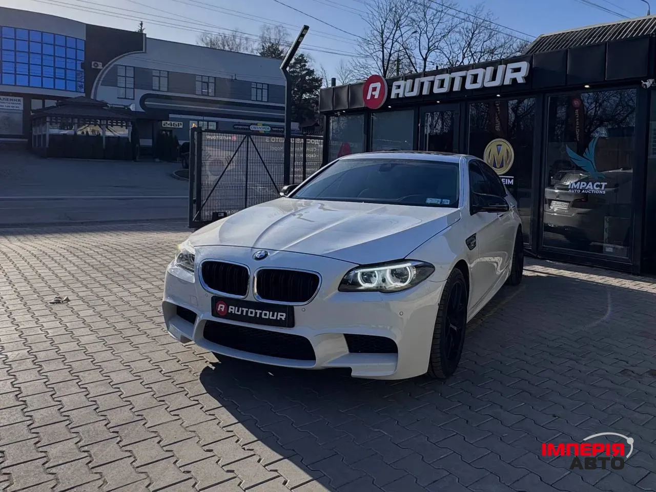 BMW 5 серії - фото 2