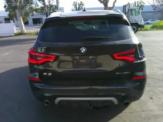 BMW X3 - фото 5