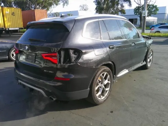 BMW X3 - фото 3