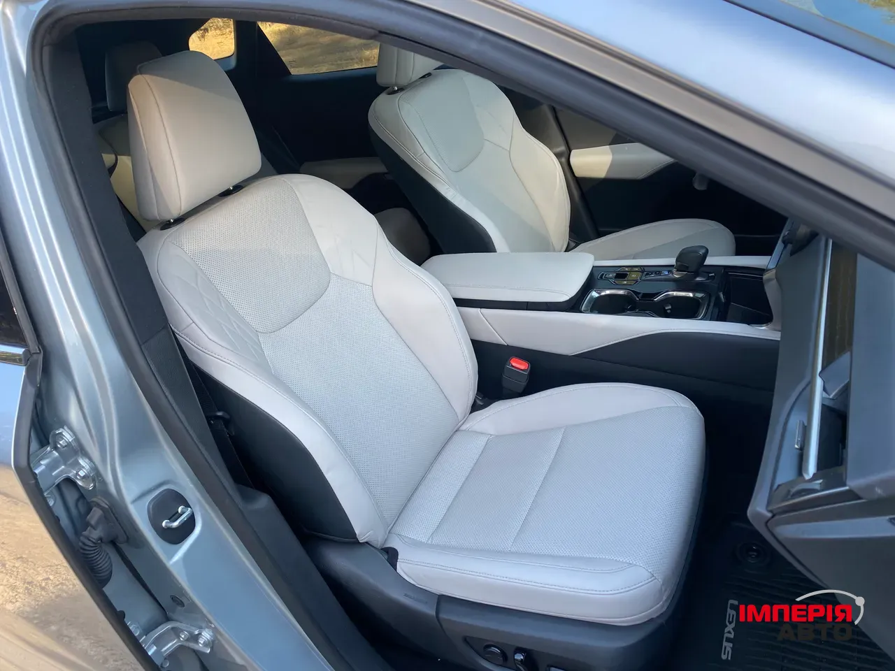 Lexus RX - фото 14