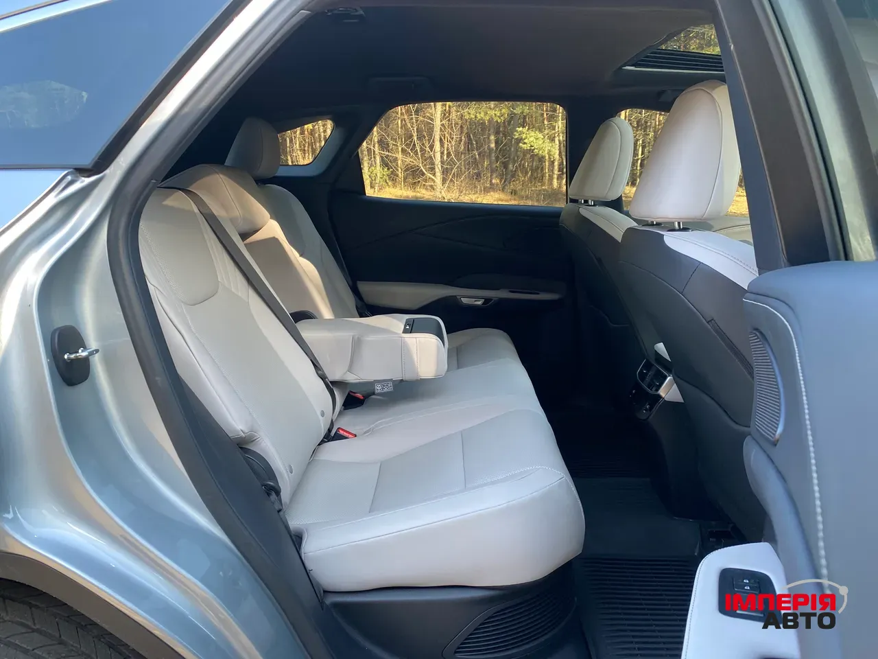 Lexus RX - фото 16