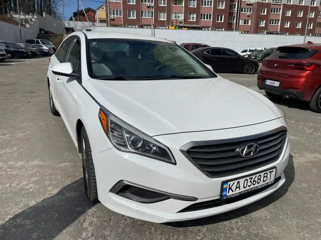 Hyundai Sonata - фото 1