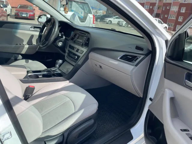 Hyundai Sonata - фото 2