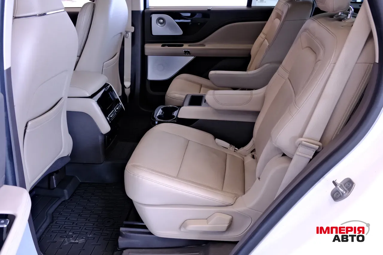 Lincoln Aviator - фото 8