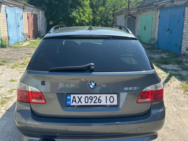 BMW 5 серії - фото 2