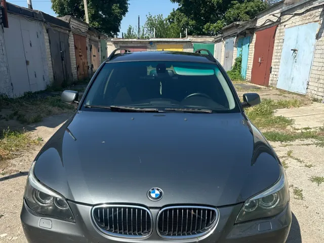 BMW 5 серії - фото 1
