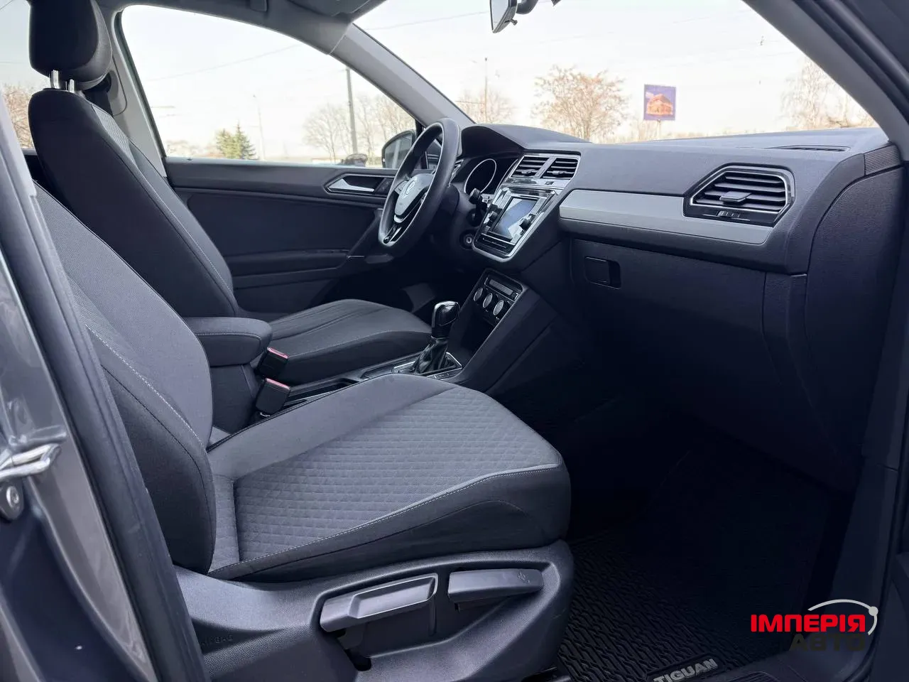 Volkswagen Tiguan - фото 15