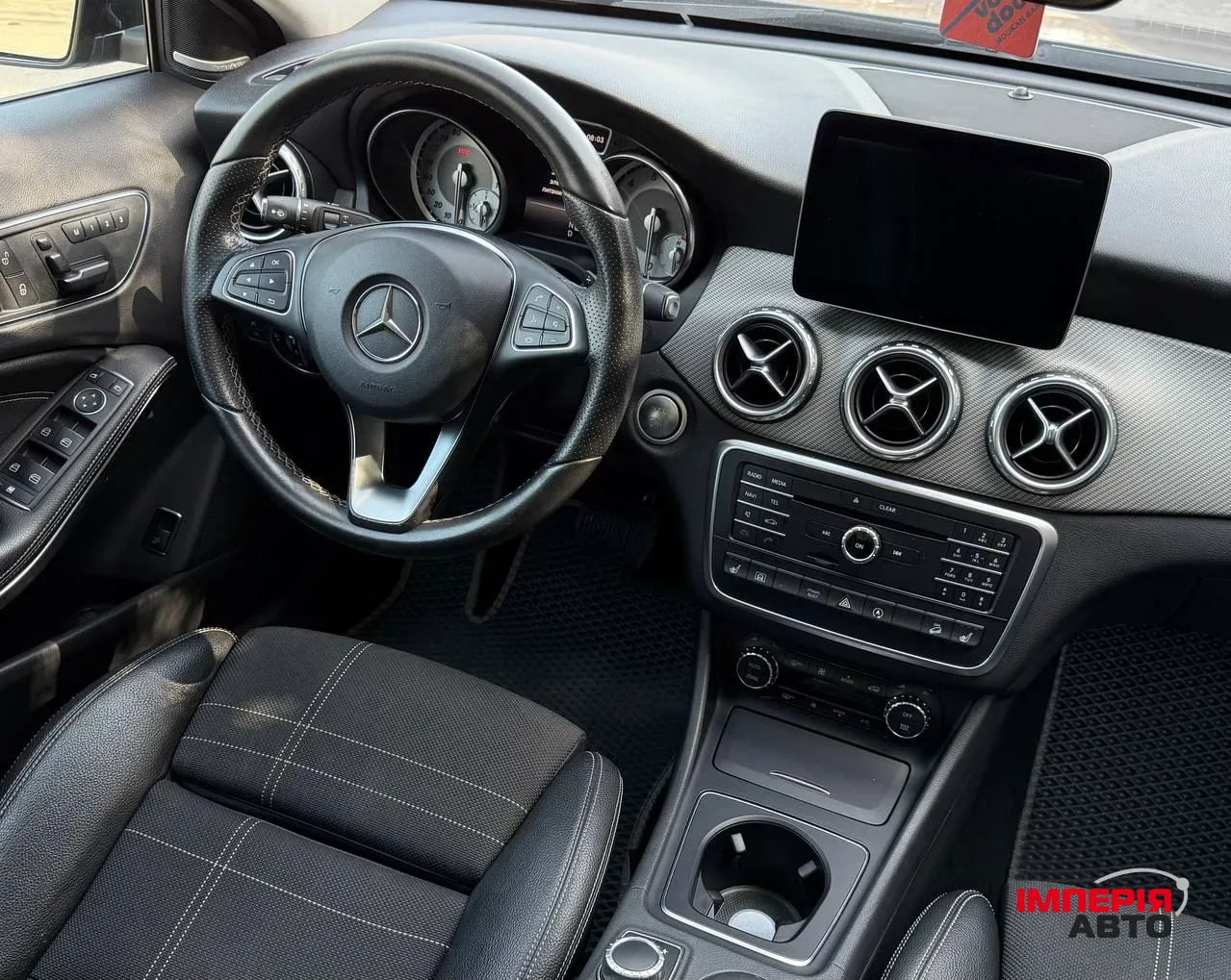 Mercedes-Benz GLA - фото 12