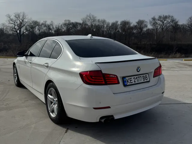 BMW 5 серії - фото 5