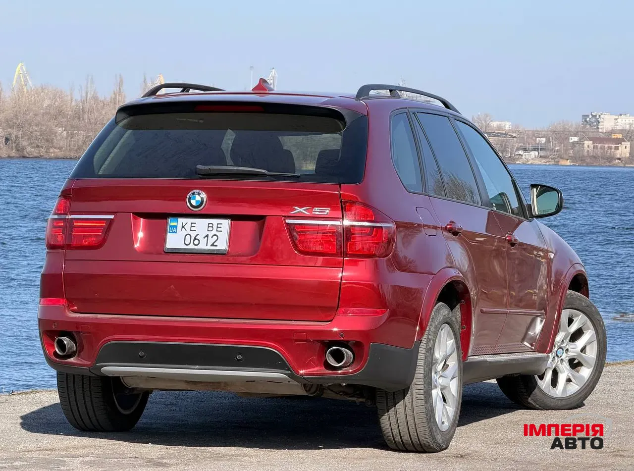 BMW X5 - фото 8