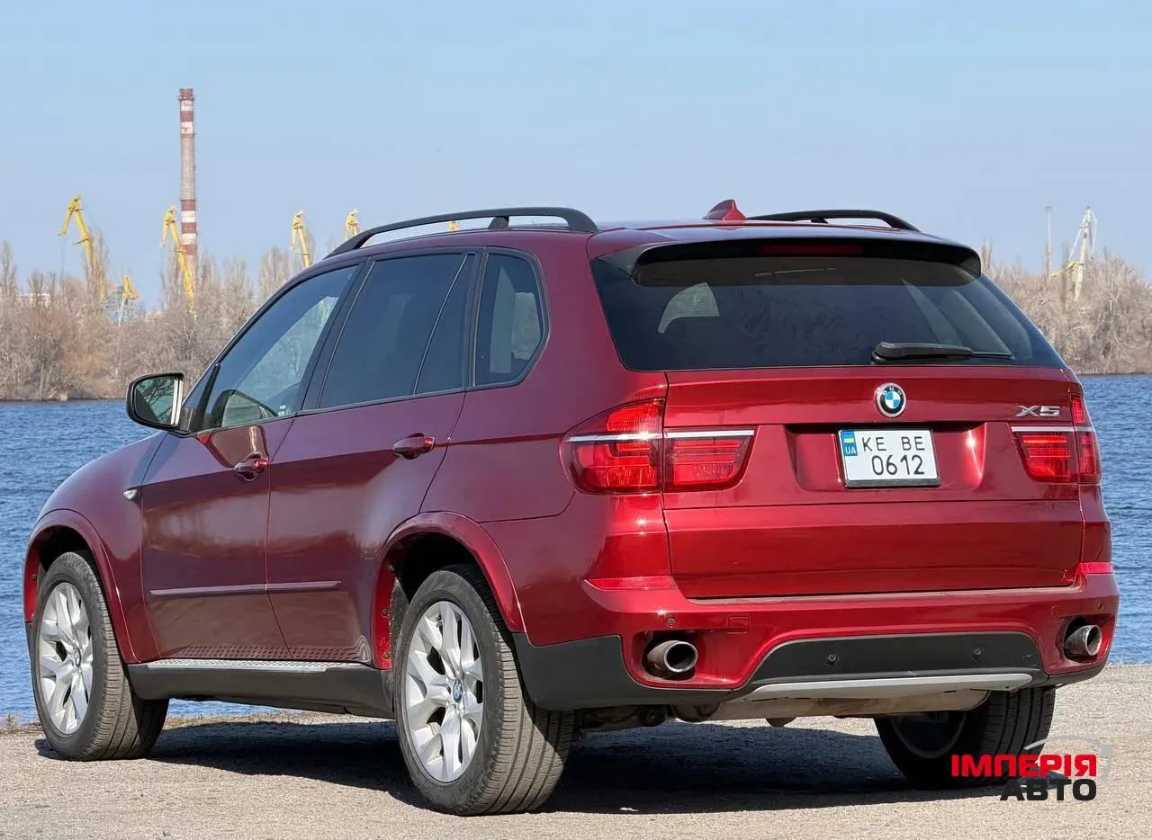 BMW X5 - фото 9