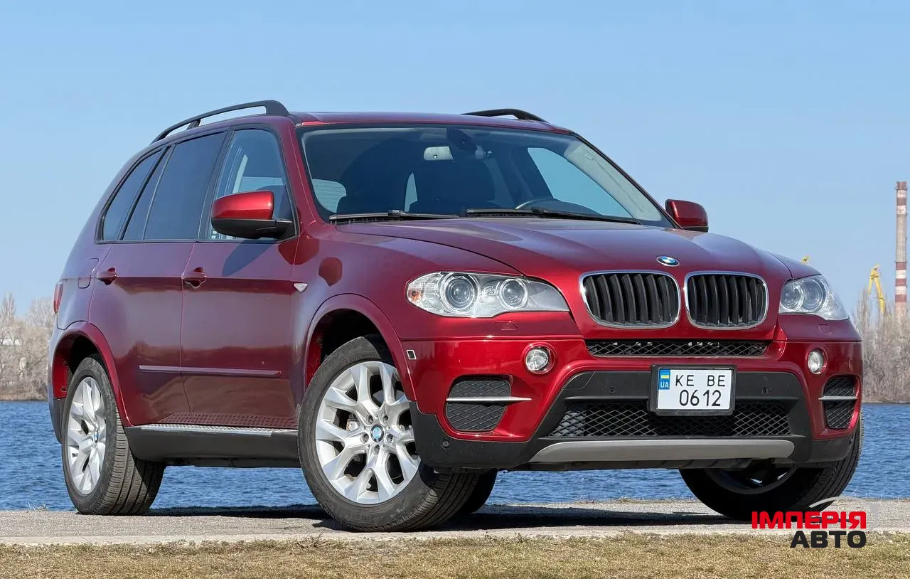 BMW X5 - фото 1