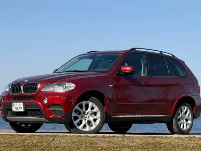 BMW X5 - фото 2