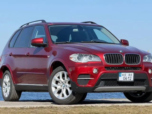 BMW X5 - фото 1