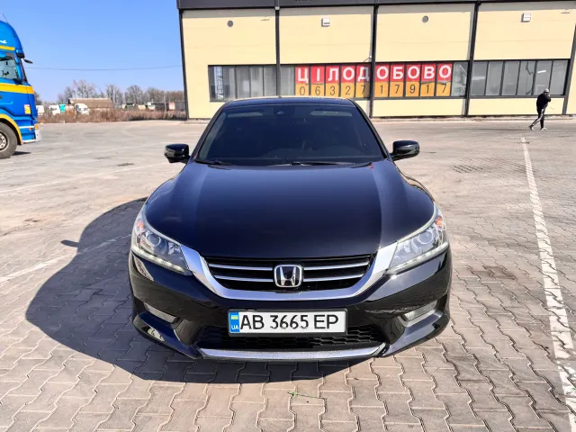 Honda Accord - фото 1