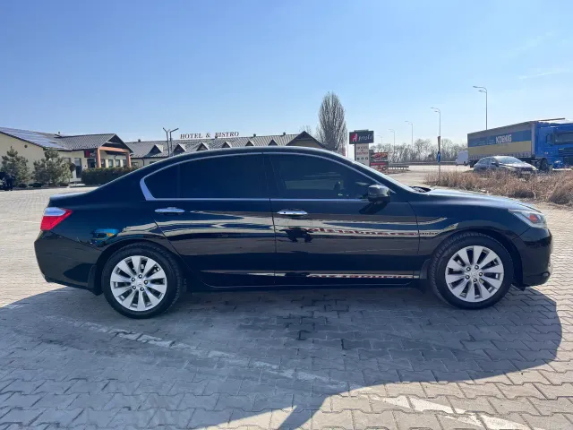 Honda Accord - фото 2