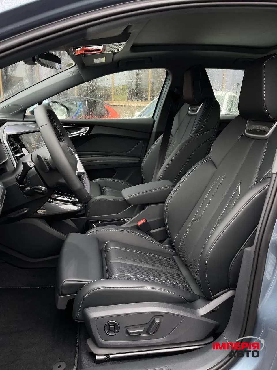 Audi Q4 e-tron - фото 11