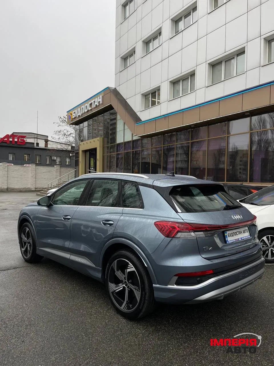 Audi Q4 e-tron - фото 16