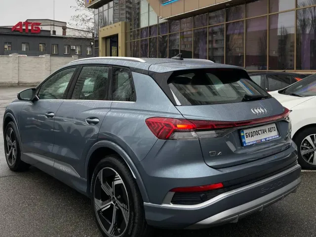 Audi Q4 e-tron - фото 3