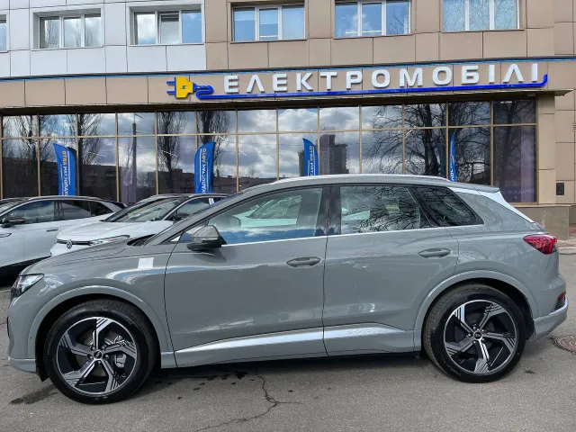Audi Q4 e-tron - фото 3