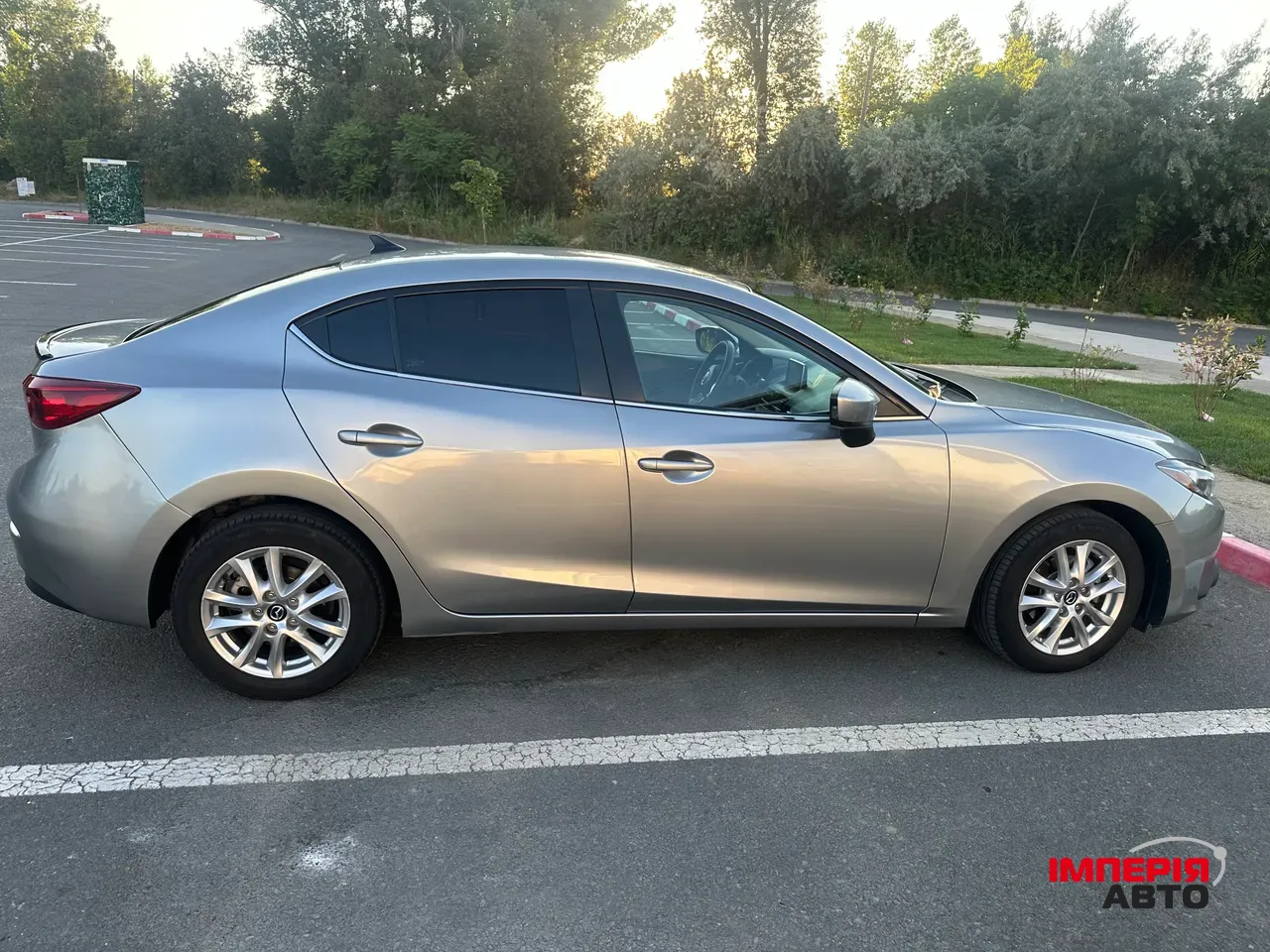 Mazda 3 - фото 5
