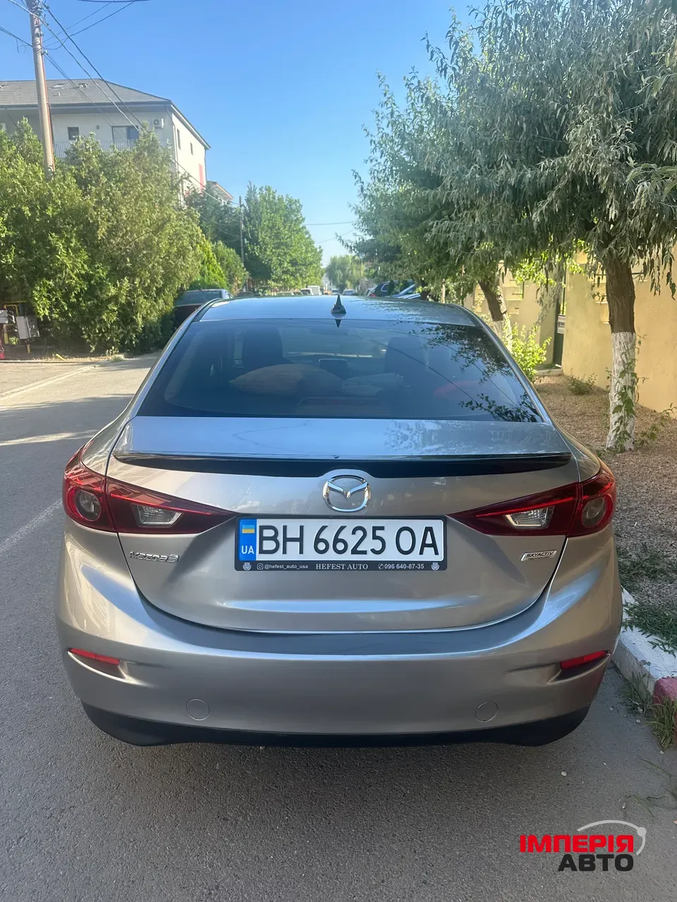 Mazda 3 - фото 2