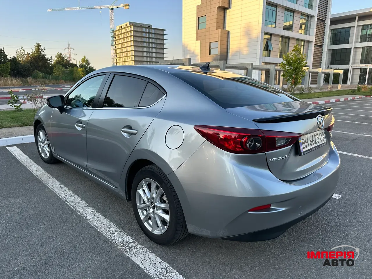 Mazda 3 - фото 7