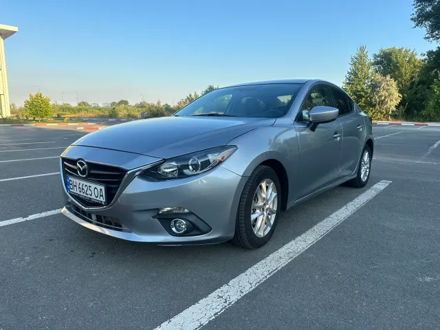 Mazda 3 - фото 1