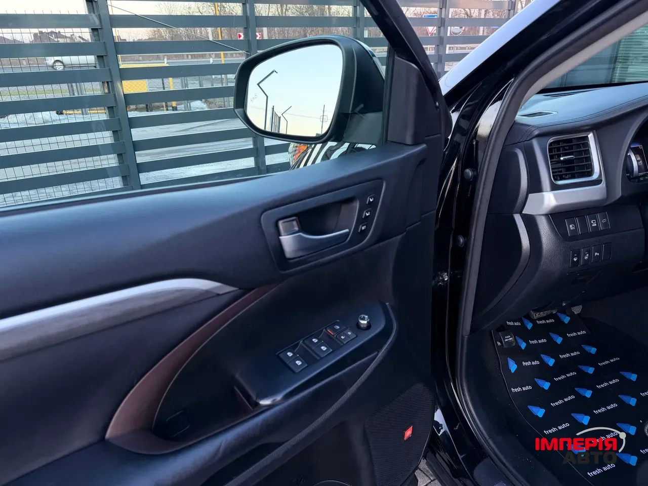 Toyota Highlander - фото 11