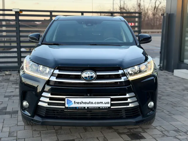 Toyota Highlander - фото 2