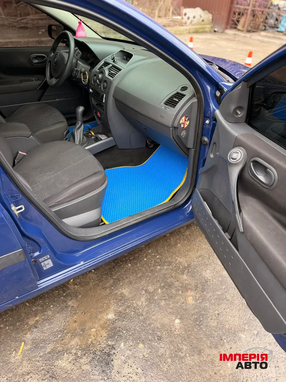 Renault Megane - фото 12