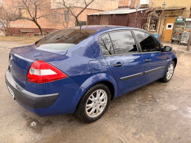 Renault Megane - фото 1