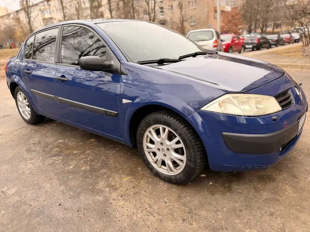Renault Megane - фото 2