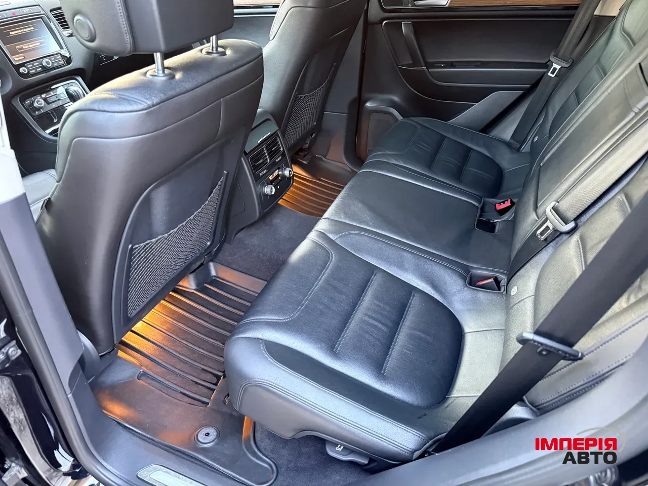 Volkswagen Touareg - фото 20