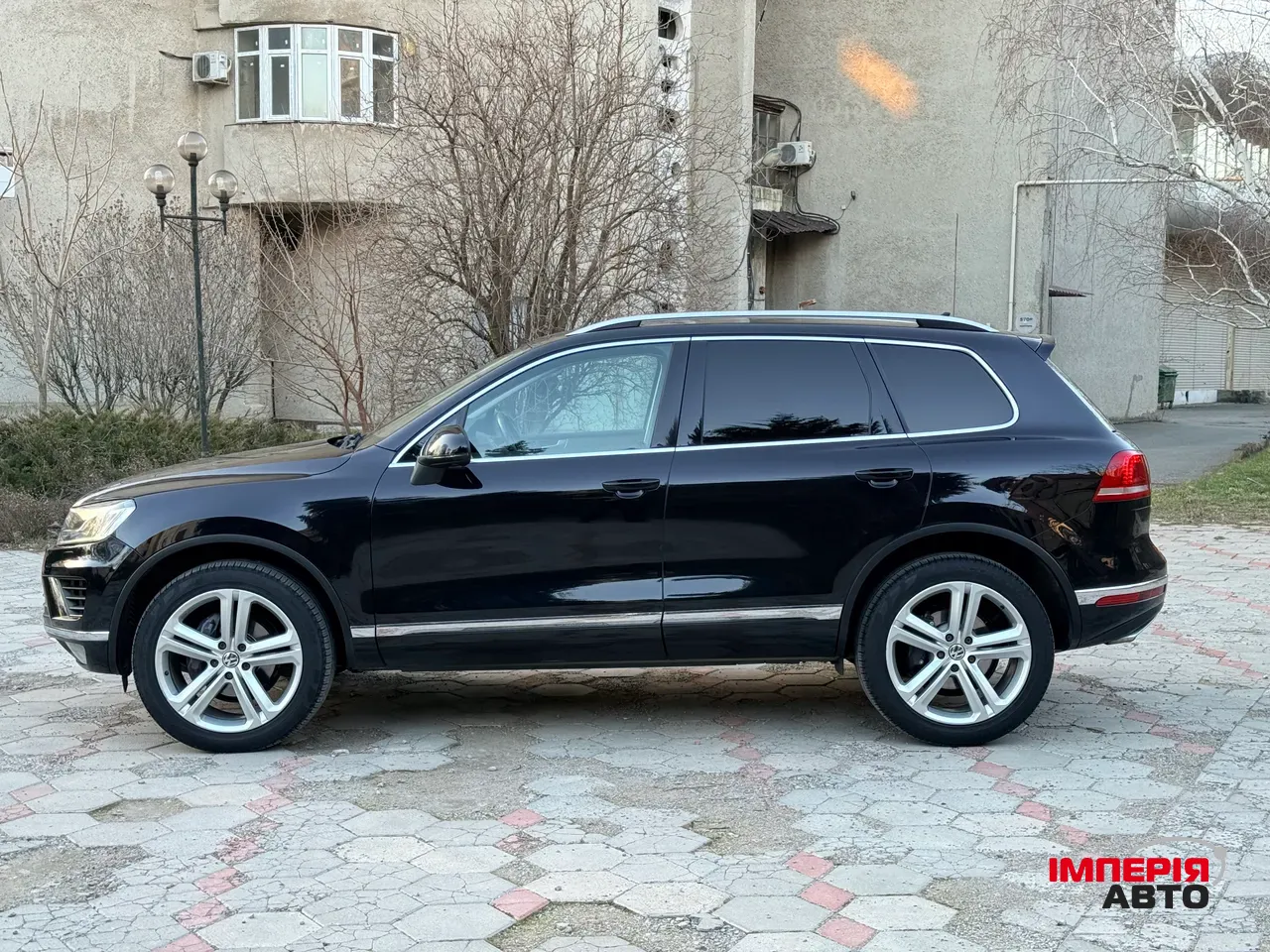 Volkswagen Touareg - фото 5