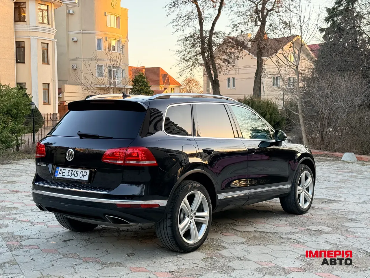 Volkswagen Touareg - фото 8