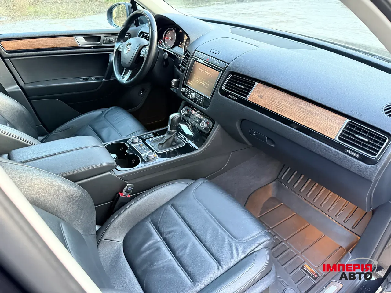 Volkswagen Touareg - фото 24