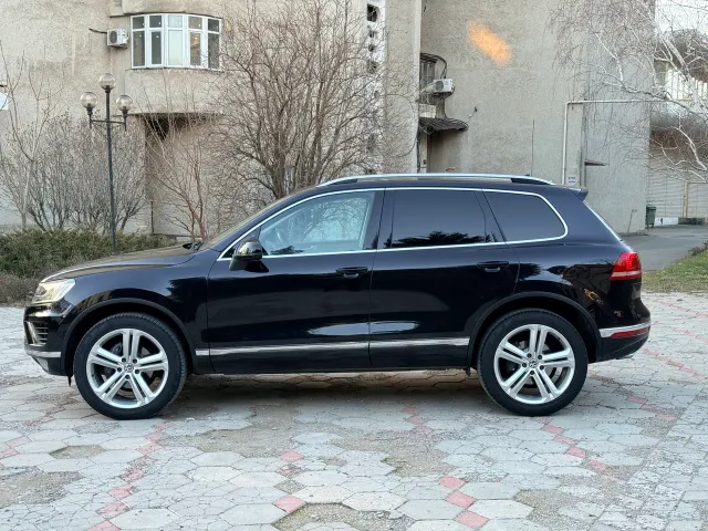 Volkswagen Touareg - фото 5