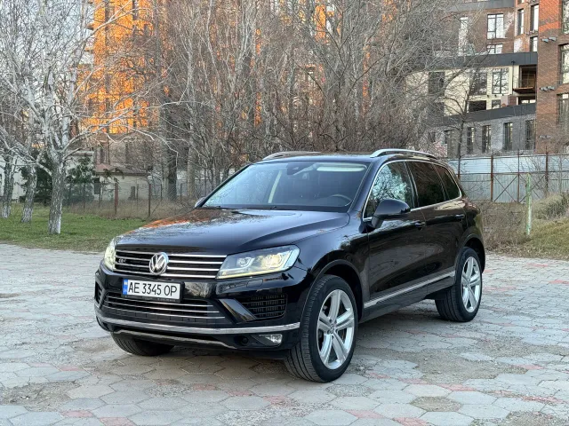 Volkswagen Touareg - фото 4
