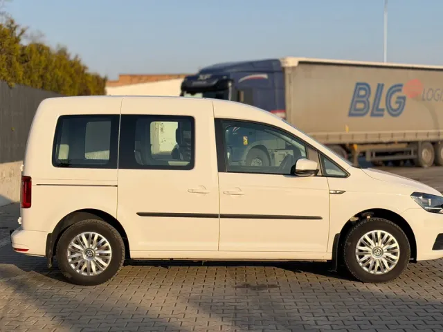 Volkswagen Caddy - фото 5