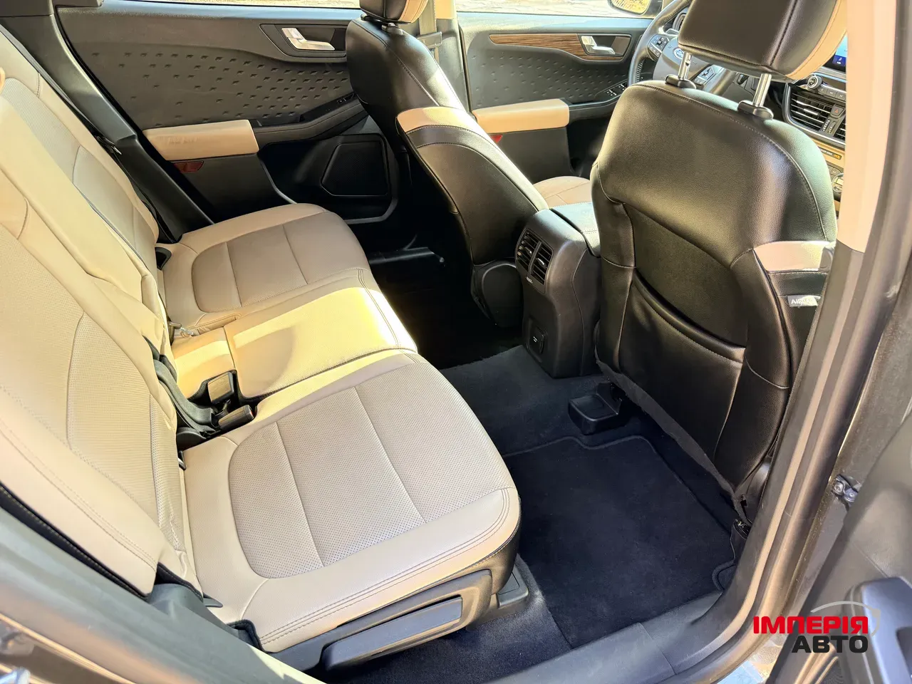 Ford Escape - фото 29